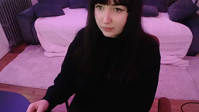 Lynylou online show from 5, 12, 2024