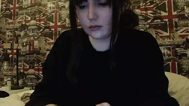 Lynylou online show from 24, 3, 2026