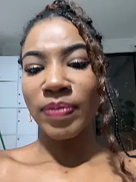 paula  cruzz online show from 30, 1, 2025