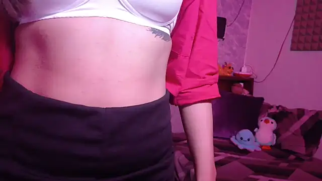 Snapshot of MidnightFlame chatting on 13, 10, 2025 MidnightFlame online show from 13, 10, 2025