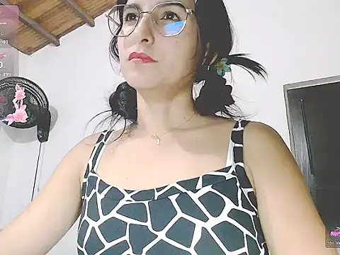 tifany19  online show from 1, 11, 2025