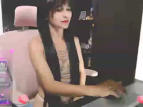 tifany19  online show from 13, 4, 2026