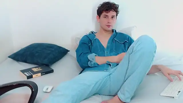 Elio555 online show from 1, 12, 2024