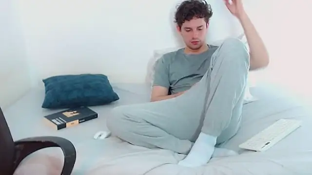 Elio555 online show from 4, 12, 2024