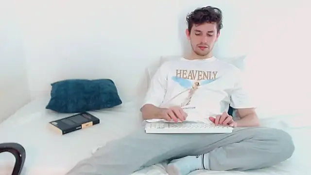 Elio555 online show from 13, 12, 2024