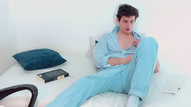 Elio555 online show from 15, 12, 2024