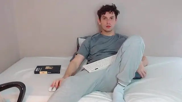 Elio555 online show from 7, 1, 2025