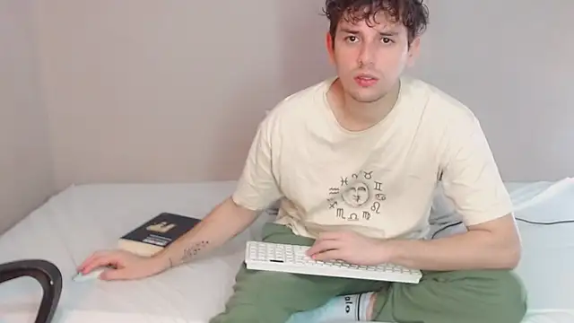 Elio555 online show from 8, 1, 2025