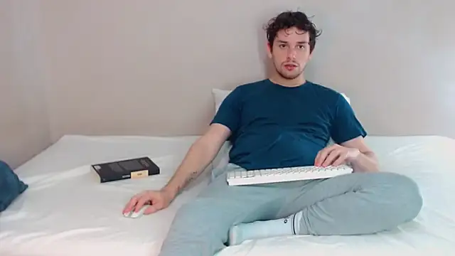 Elio555 online show from 16, 2, 2025