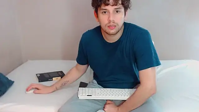 Elio555 online show from 16, 2, 2025