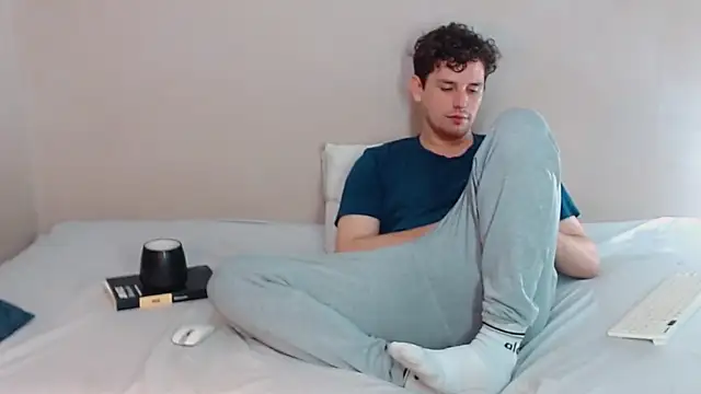 Elio555 online show from 6, 3, 2025