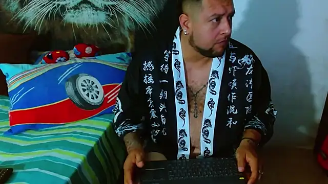 Michaell Myerss  online show from 28, 11, 2025