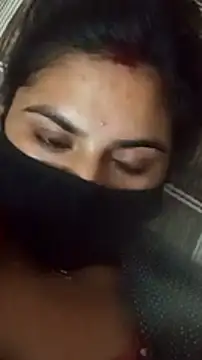 hotrasina online show from 8, 1, 2025