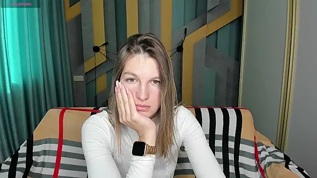 Snapshot of EmilyWalkeri chatting on 12, 10, 2025 EmilyWalkeri online show from 12, 10, 2025