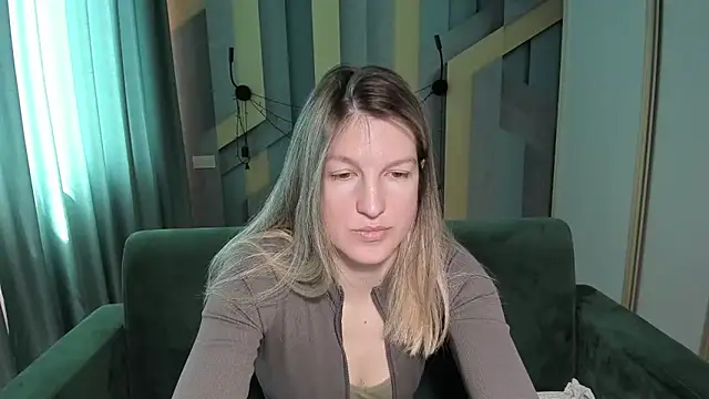 Snapshot of EmilyWalkeri chatting on 24, 4, 2026 EmilyWalkeri online show from 24, 4, 2026