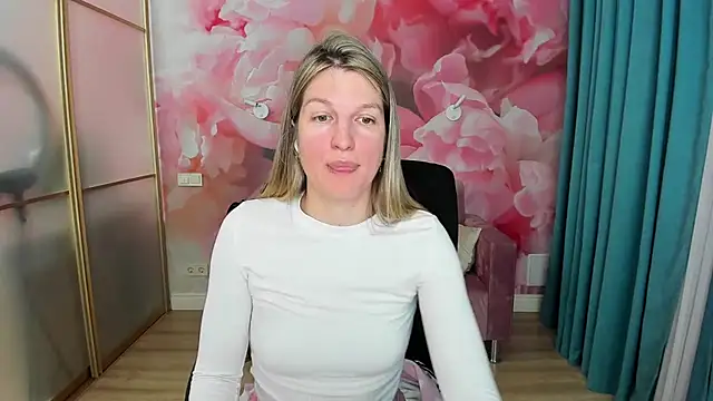 Snapshot of EmilyWalkeri chatting on 21, 5, 2026 EmilyWalkeri online show from 21, 5, 2026