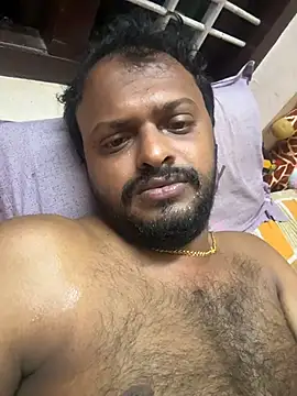 Snapshot of mallucutee chatting on 21, 11, 2025 mallucutee online show from 21, 11, 2025