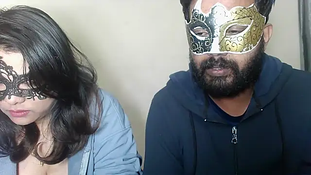 Snapshot of Cutehornycouples chatting on 4, 12, 2025 Cutehornycouples online show from 4, 12, 2025