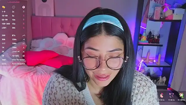 Snapshot of LoaLuxury chatting on 9, 2, 2026 LoaLuxury online show from 9, 2, 2026