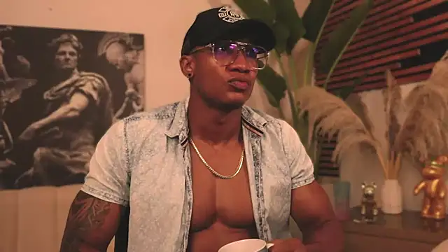 Logan Varela online show from 15, 2, 2025