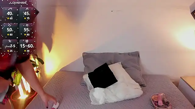 Agatha Vixen online show from 4, 2, 2025