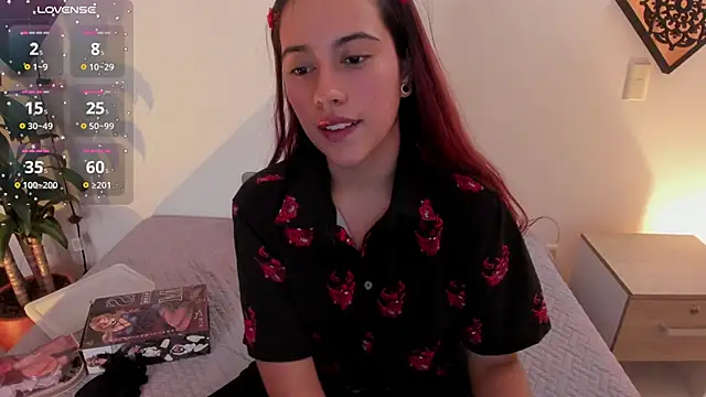 Agatha Vixen online show from 4, 2, 2025