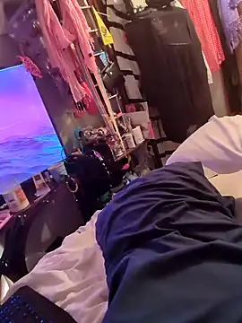 gurlnips online show from 9, 2, 2025