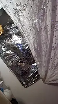 gurlnips online show from 13, 2, 2025