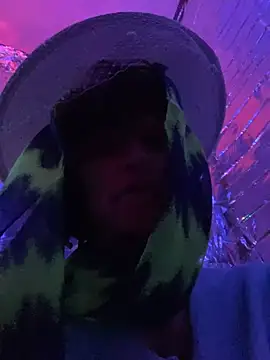 gurlnips online show from 14, 2, 2025