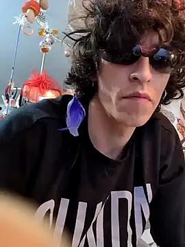 gurlnips online show from 24, 2, 2025