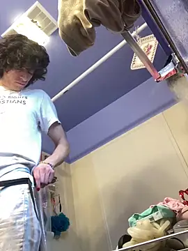 gurlnips online show from 16, 3, 2025