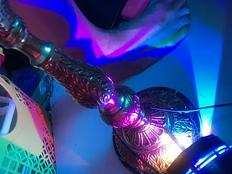 gurlnips online show from 30, 9, 2025