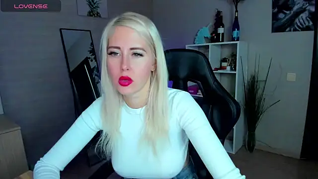 Mermaid N online show from 16, 10, 2025