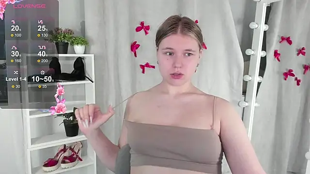 Rebecca Kelly online show from 25, 2, 2025