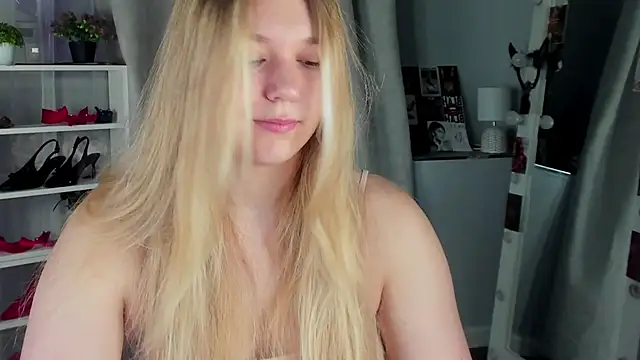 Rebecca Kelly online show from 20, 10, 2025