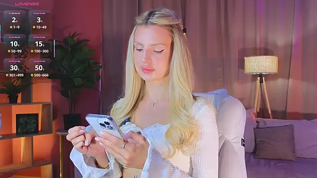 Grace Gordon online show from 14, 9, 2025