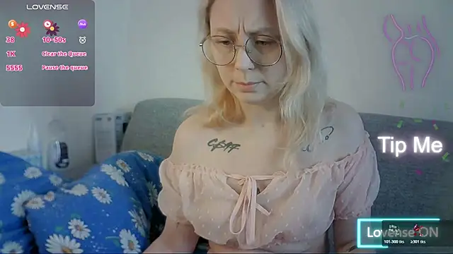 NaozuQAce online show from 15, 4, 2026