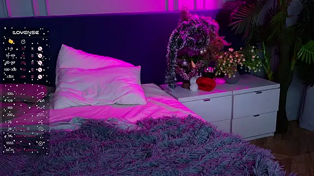 Liv Fay online show from 24, 12, 2024