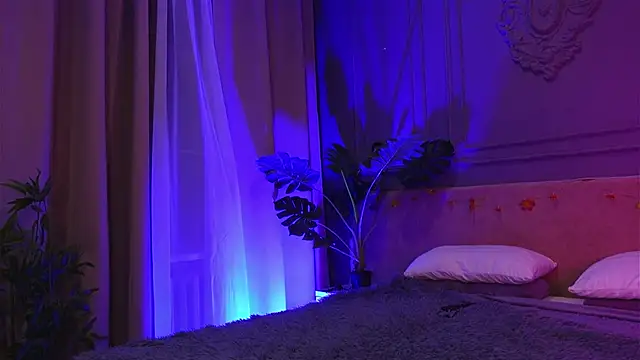 Liv Fay online show from 23, 10, 2025