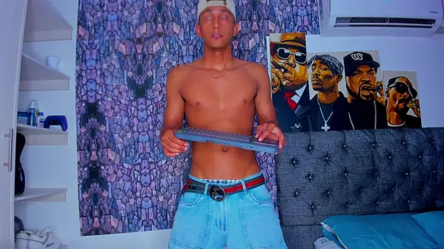 dominic smith  online show from 6, 2, 2025