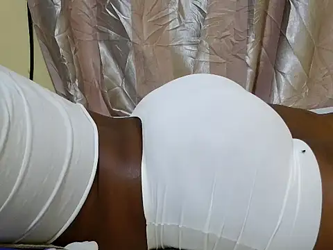 Snapshot of faista_jude chatting on 21, 2, 2025 faista jude online show from 21, 2, 2025