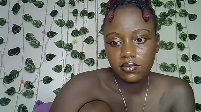 Snapshot of sexybree_ chatting on 8, 1, 2025 sexybree online show from 8, 1, 2025