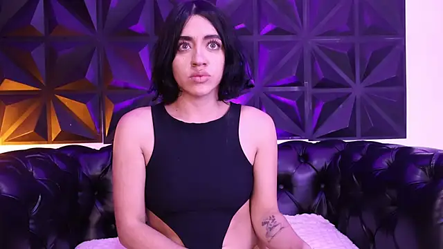 KasiaNoir  online show from 2, 12, 2025