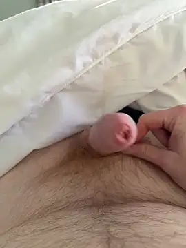 Snapshot of boholad8 chatting on 2, 2, 2025 boholad8 online show from 2, 2, 2025