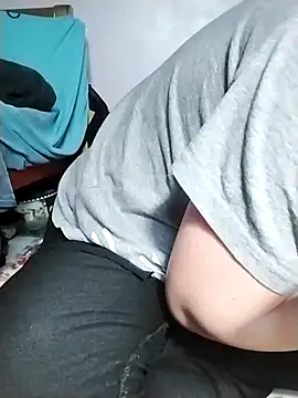 Snapshot of ngoclothingoc9en chatting on 16, 3, 2025 ngoclothingoc9en online show from 16, 3, 2025