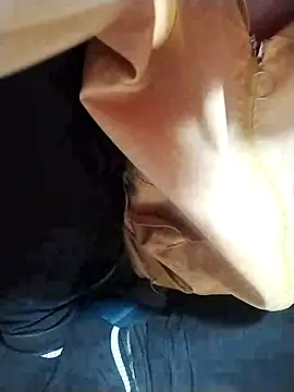 Snapshot of ngoclothingoc9en chatting on 17, 3, 2025 ngoclothingoc9en online show from 17, 3, 2025