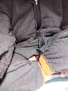 Snapshot of ngoclothingoc9en chatting on 17, 3, 2025 ngoclothingoc9en online show from 17, 3, 2025