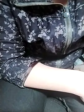 Snapshot of ngoclothingoc9en chatting on 18, 3, 2025 ngoclothingoc9en online show from 18, 3, 2025