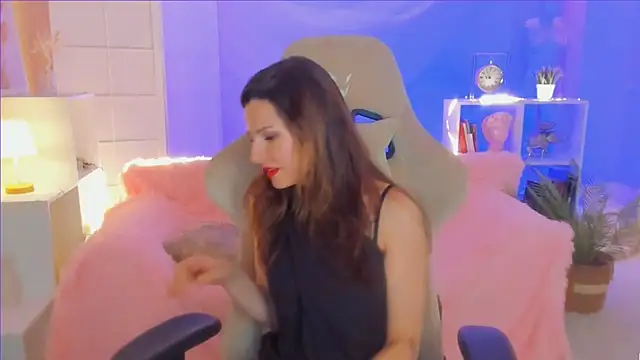 April o Nill online show from 25, 2, 2025