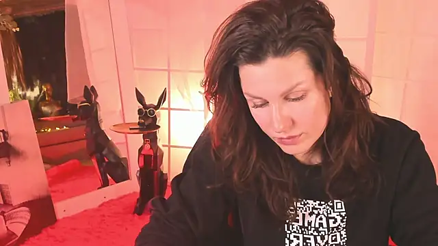 April o Nill online show from 18, 12, 2025